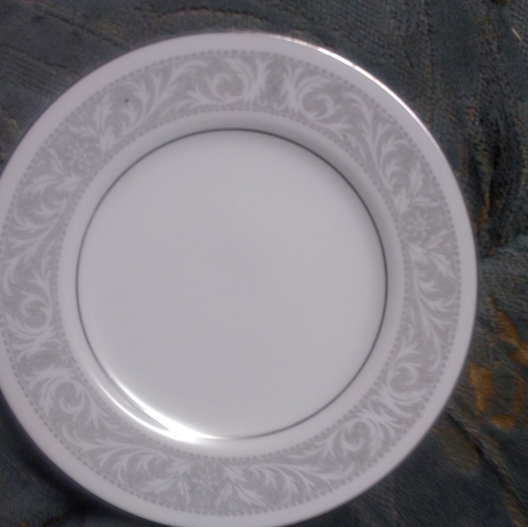 Crystal - Picture 5 of 16